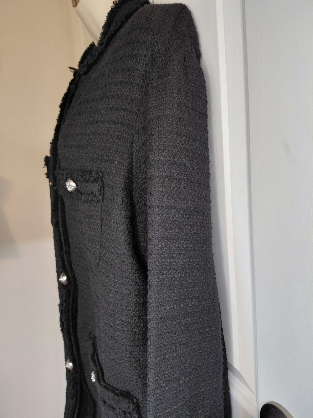 Chic Luxury Style H&M Black Tweed Bouclé Jacket. Size Med/large. See Description - Picture 8 of 16
